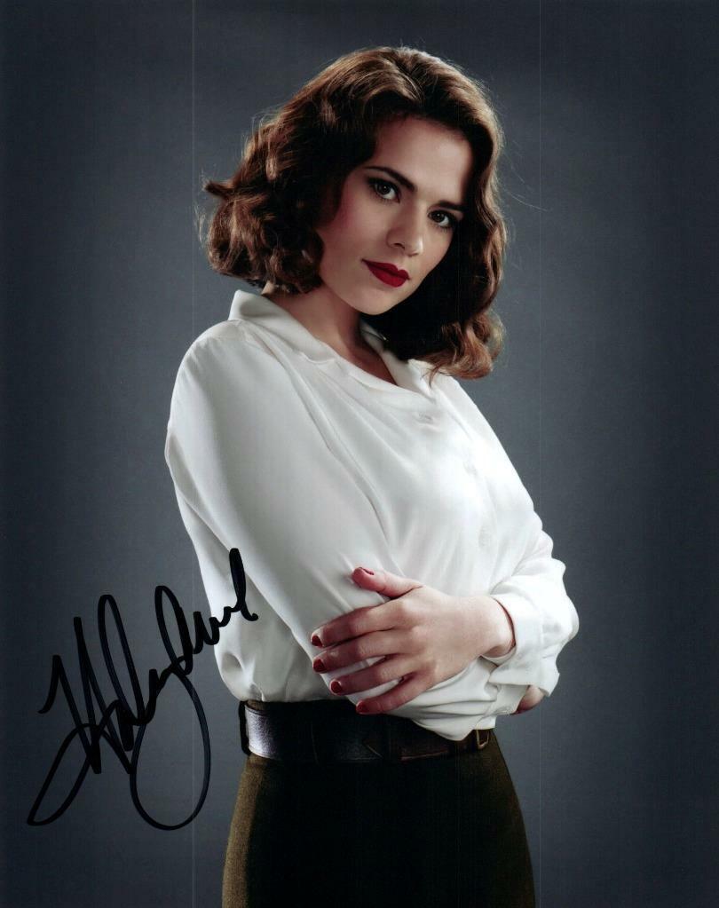 Hayley Atwell signed 8x10 Photo Poster painting Picture autographed with COA