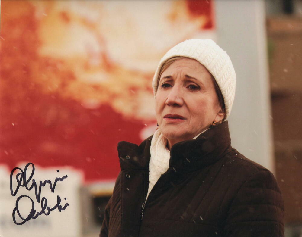 OLYMPIA DUKAKIS SIGNED AUTOGRAPH 8X10 Photo Poster painting - MOONSTRUCK, STEEL MAGNOLIAS STAR