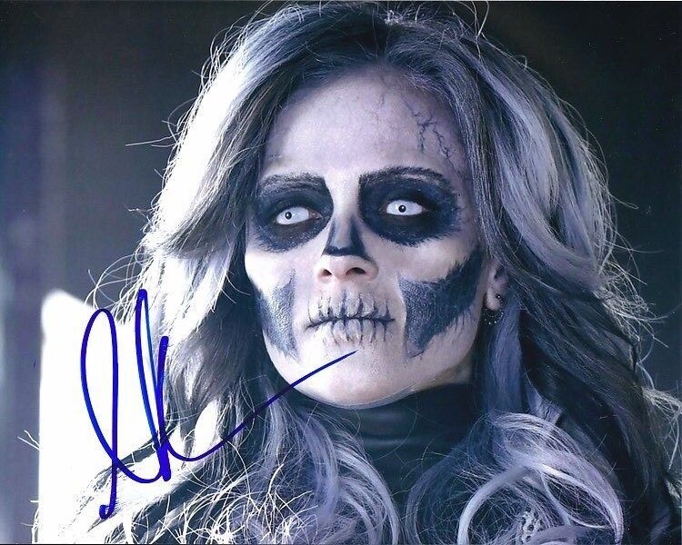 ITALIA RICCI signed autographed SUPERGIRL SILVER BANSHEE Photo Poster painting