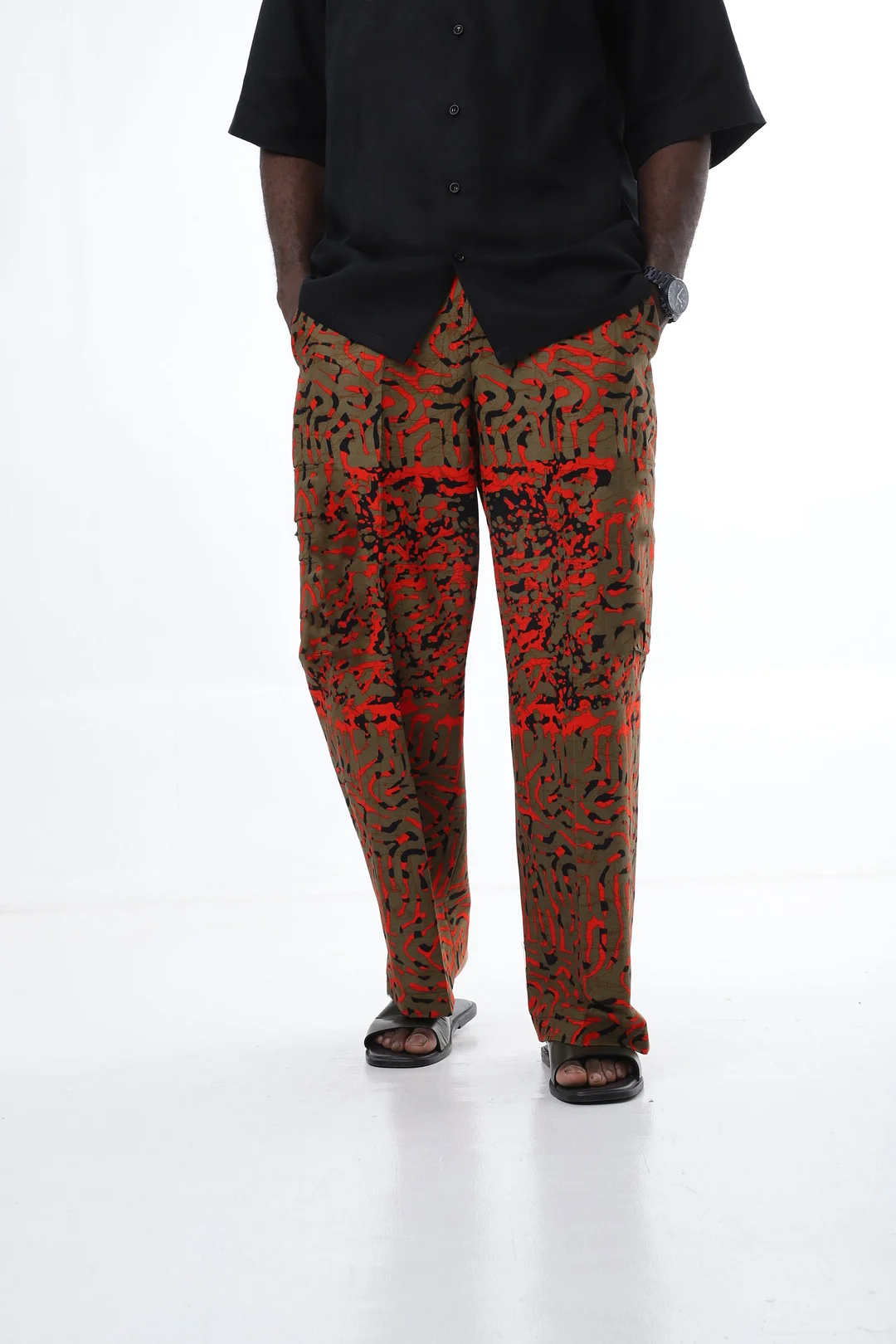  Stylish Camouflage Print Trousers for Men - Perfect for Casual and Fashionable Looks-inspireuse