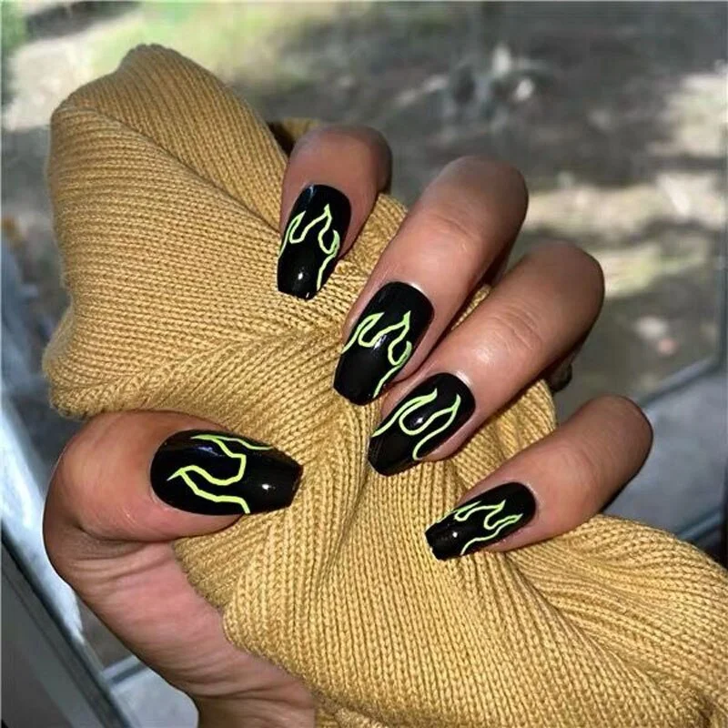 24pcs/Set Punk Fire Pattern Fake Nails Short design Nail Accessories Ballerina Nail Art Tips Full Cover Press on Nails-Nail Inspo