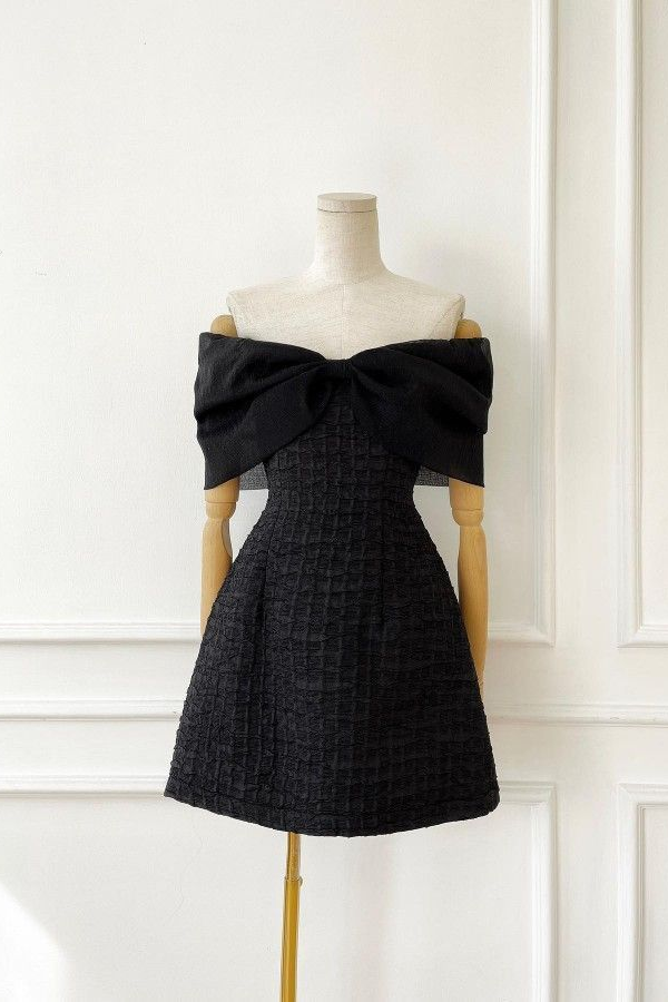 Miabel Charming Black Bateau Sleeveless Short Pleated Homecoming Dress    