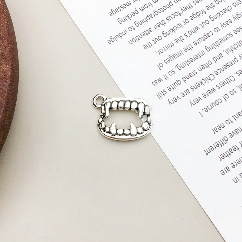 1 Piece Alloy Spider Spider Web Skull Pendant Jewelry Accessories