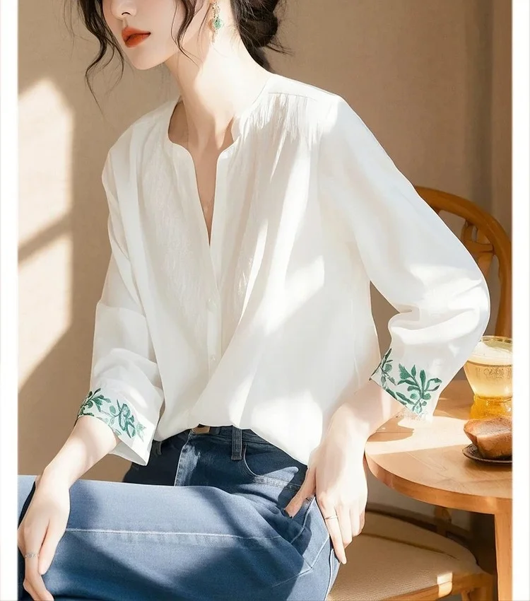 Athvotar Athvotar Small Blouse Temperament Light Luxury To Reduce The Age Of High-End Fashion Commuting White Printed Shirt Spring