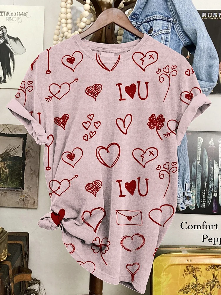Women's Valentine's Day Love All Over Print Casual T-Shirt