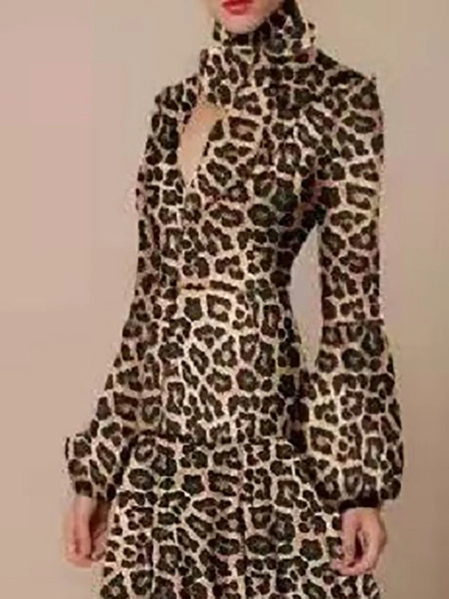 Stylish high-waisted puff-sleeve print dress