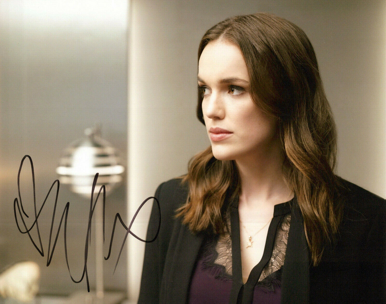 Elizabeth Henstridge Agents Of Shield autographed Photo Poster painting signed 8x10 #5 Jemma