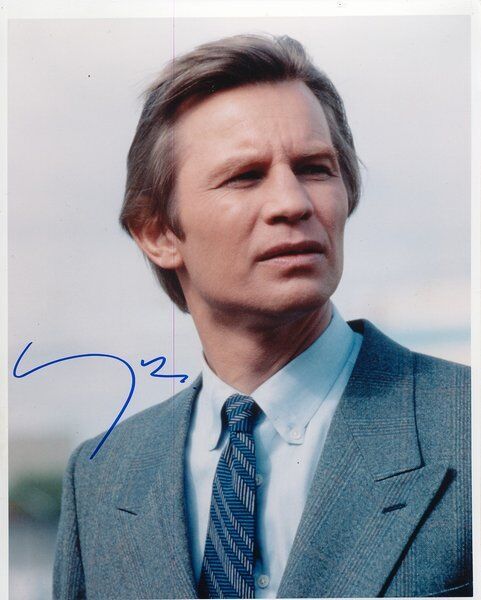 Michael York 1942- genuine autograph 8x10