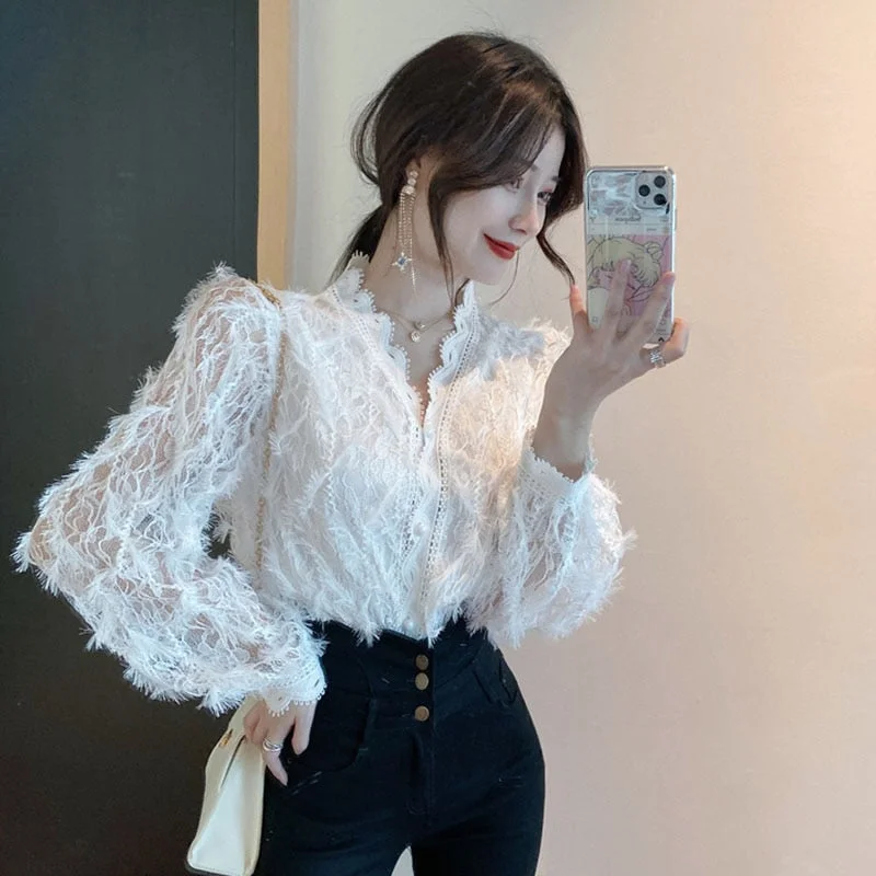 Vintage V-neck Long Sleeve Lace Blouse Women Tops Tassel White Shirts Blusas Hollow Out Lace Flowers Ladies Blouses Shirts 16095