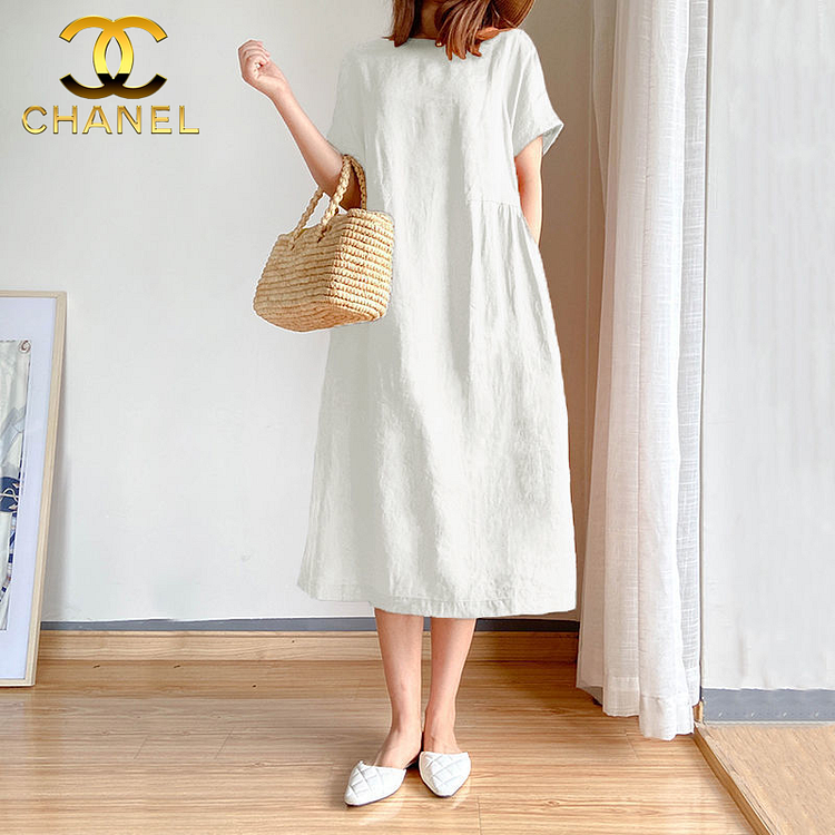 Jednoduché volné obtažené bavlněné šaty Chanel, umělecký styl
