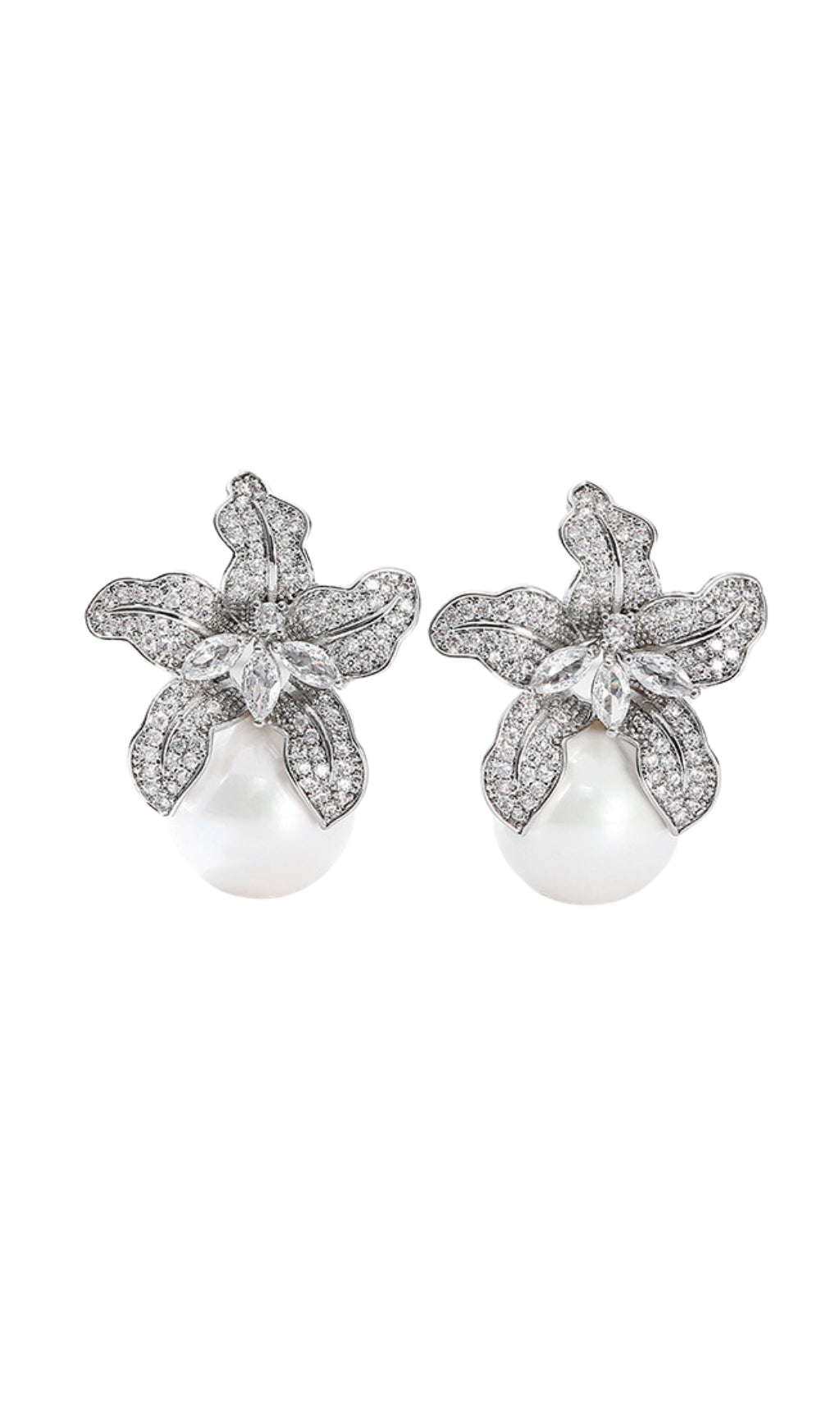 Lily Silver Pearl Earrings