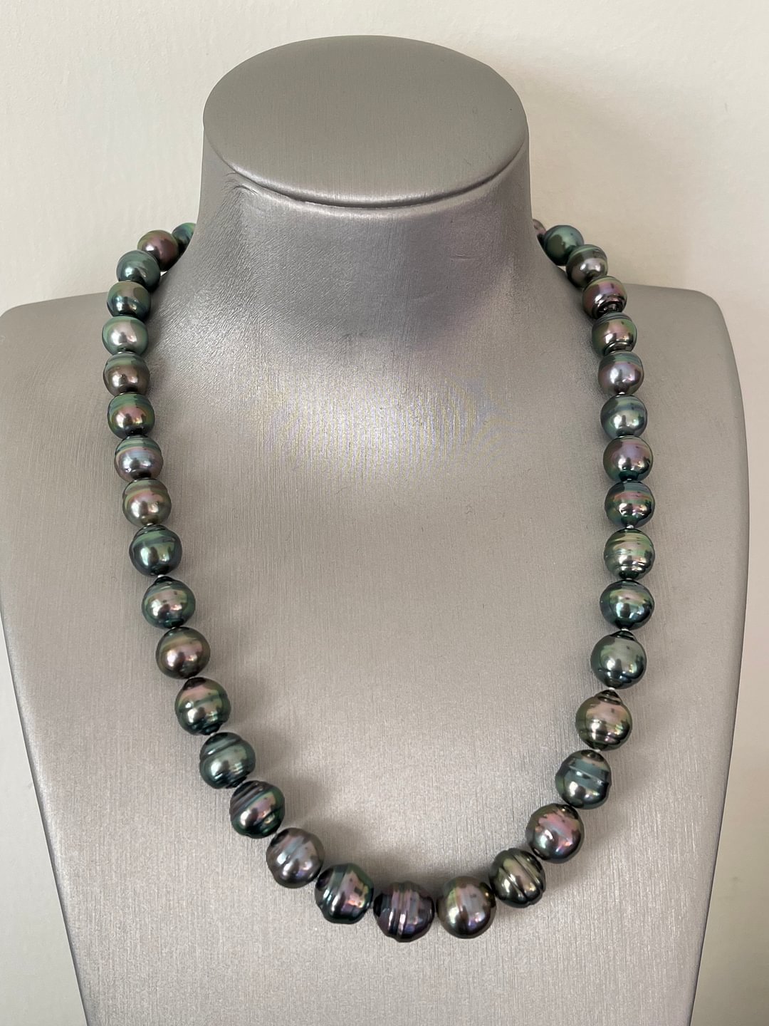 S108 彩虹伴彩大溪地巴洛克螺纹珍珠项链，8.5-10.5mm，长42cm左右(自然光照片原图直出）
