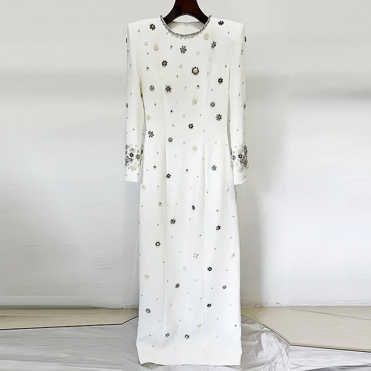 Elegant Luxe Beaded Crystal Slim-Fit Elegant Round Neckline Evening Gown