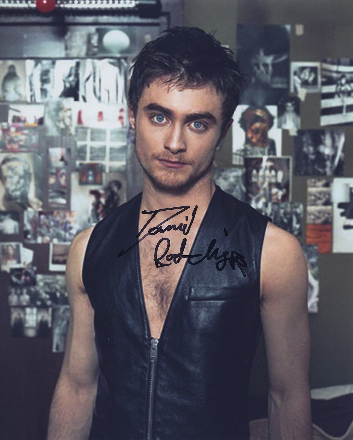 DANIEL RADCLIFFE SIGNED AUTOGRAPHED COLOR 8X10 Photo Poster painting HARRY POTTER STAR WOW!!