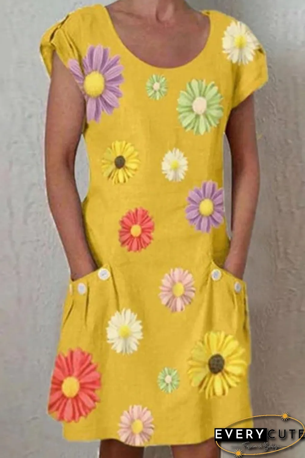 Daisy Print Paneled Short Sleeves Pockets Casual Midi Dress