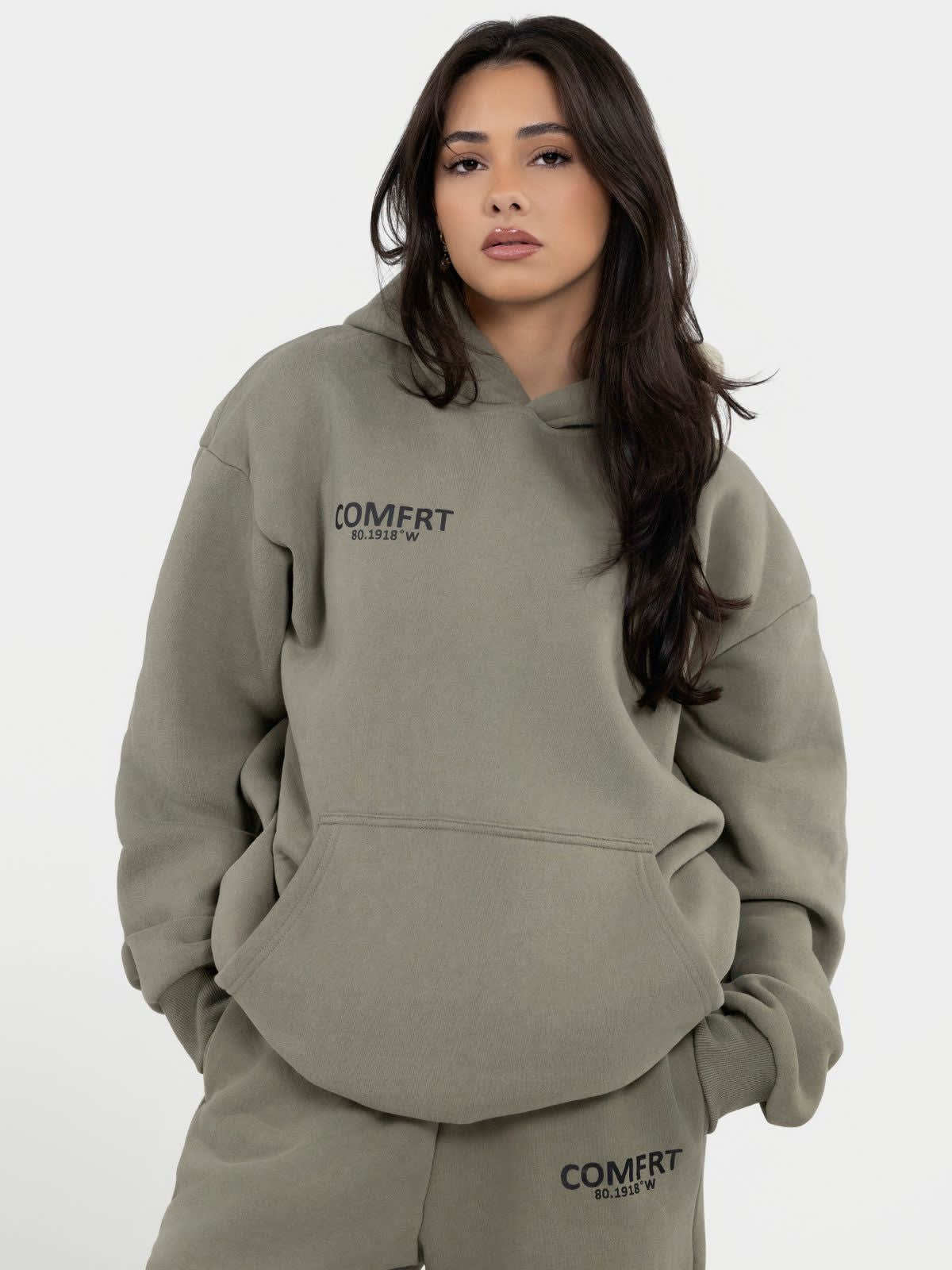 Comfrt Oversized Hoodie &ndash; Army Green