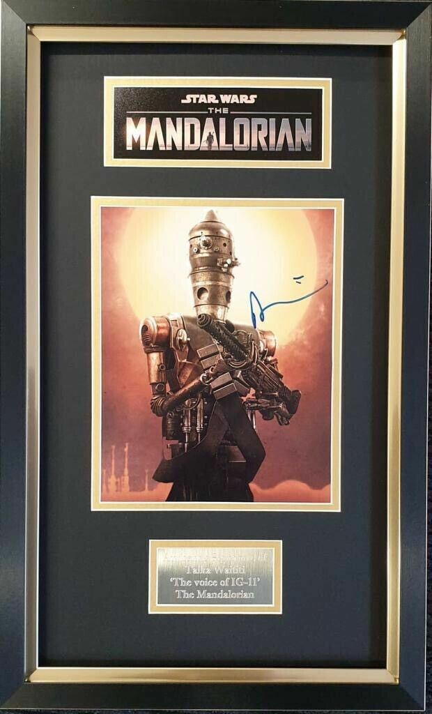 Taika Waititi Signed & Framed 10X8 Photo Poster painting STAR WARS The Mandalorian AFTAL COA