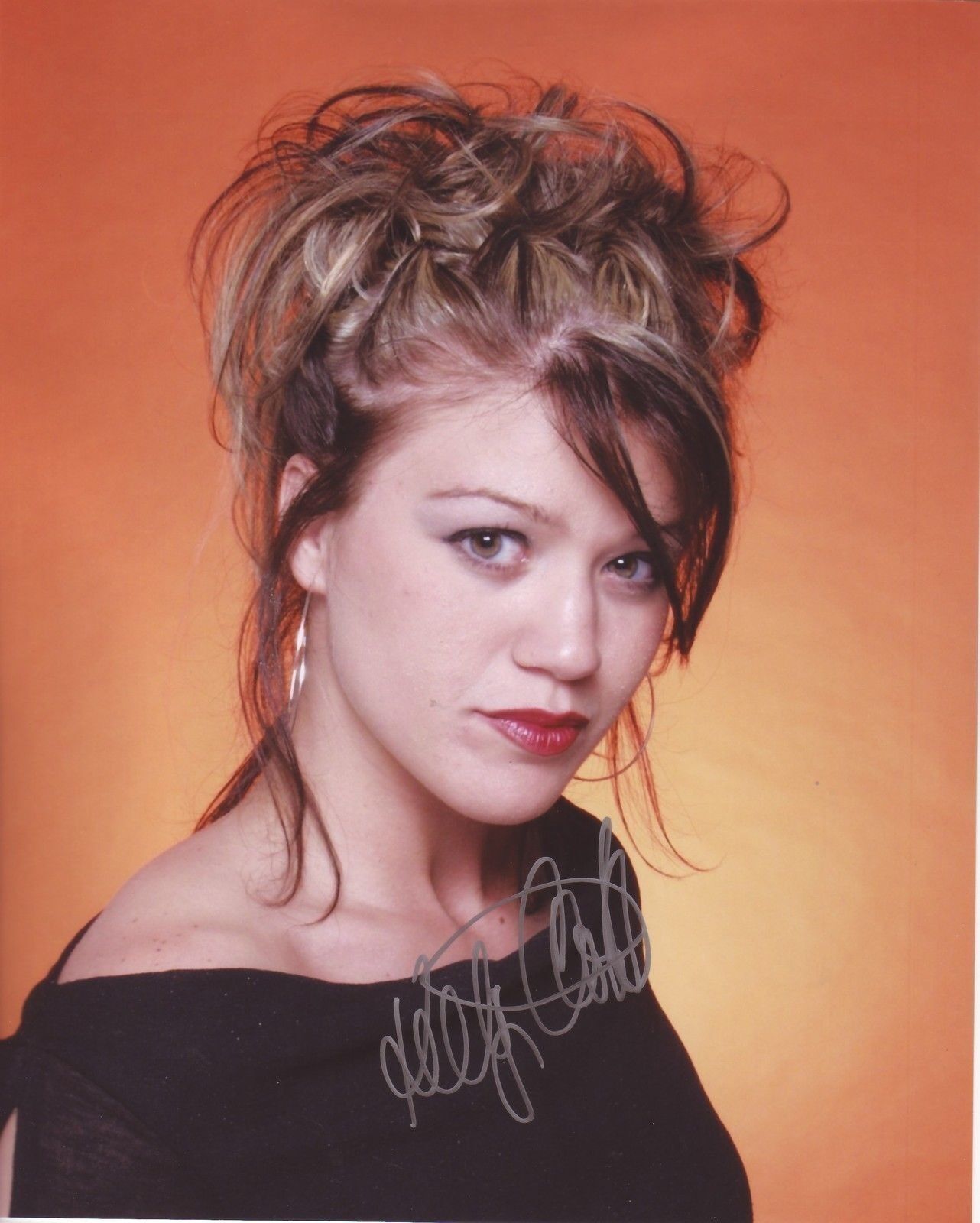 KELLY CLARKSON AUTOGRAPH SIGNED PP Photo Poster painting POSTER