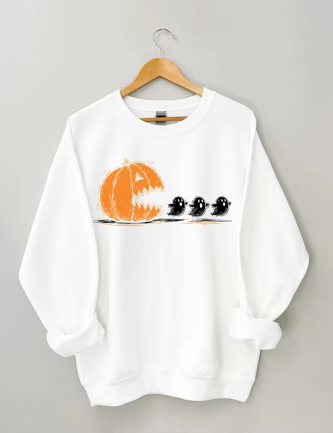 Trendy Halloween Pumpkin Chasing Ghost Sweatshirt