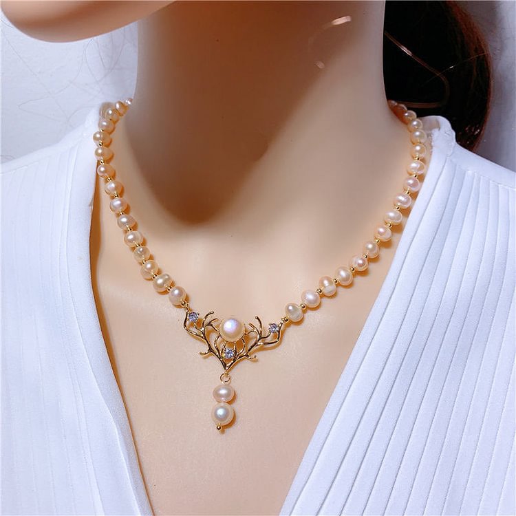 Natural Freshwater Pearl Antler Necklace