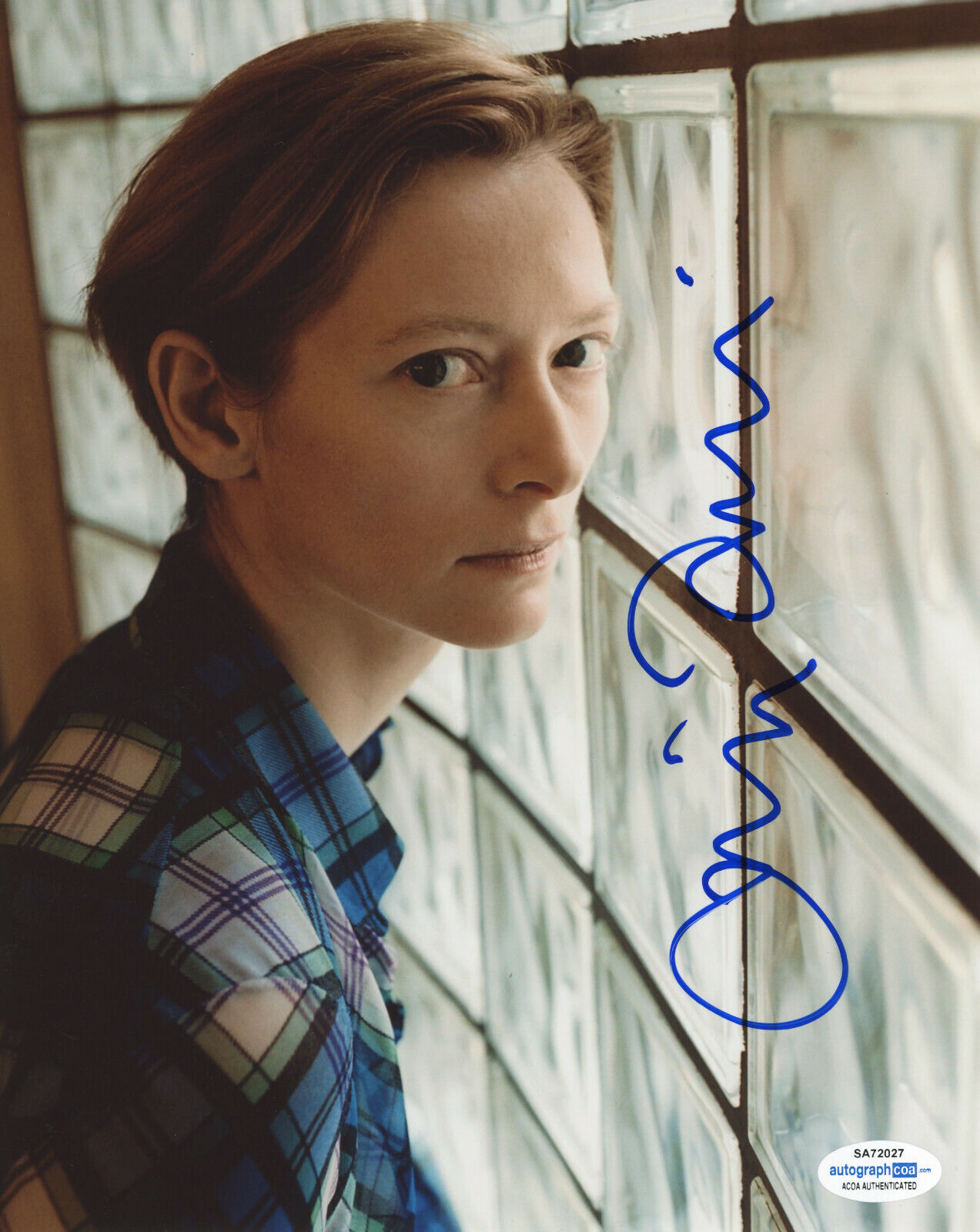 ACTRESS TILDA SWINTON SIGNED 8x10 Photo Poster painting! MICHAEL CLAYTON ADAPTATION ACOA COA