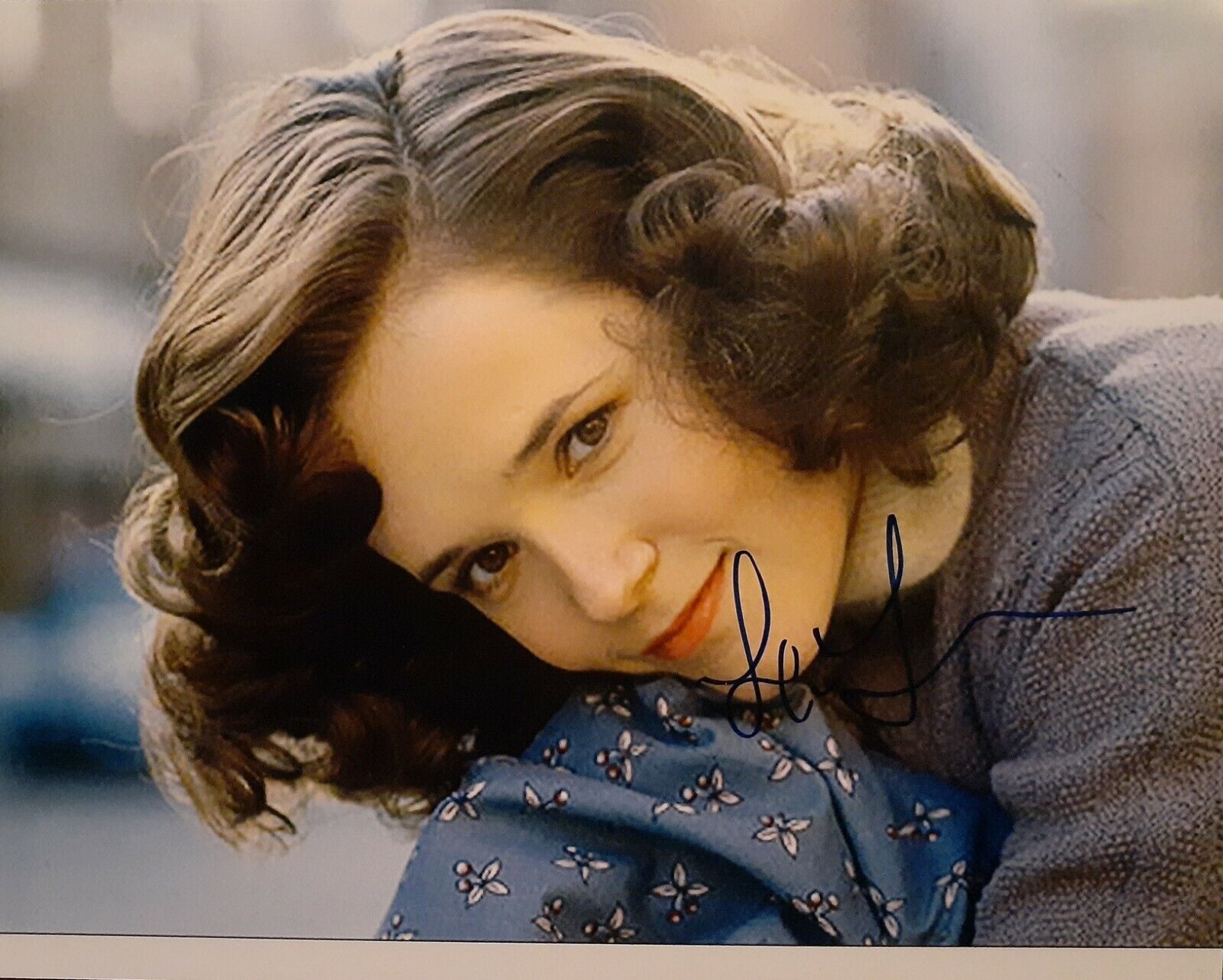 Lea Thompson sgned 8x10