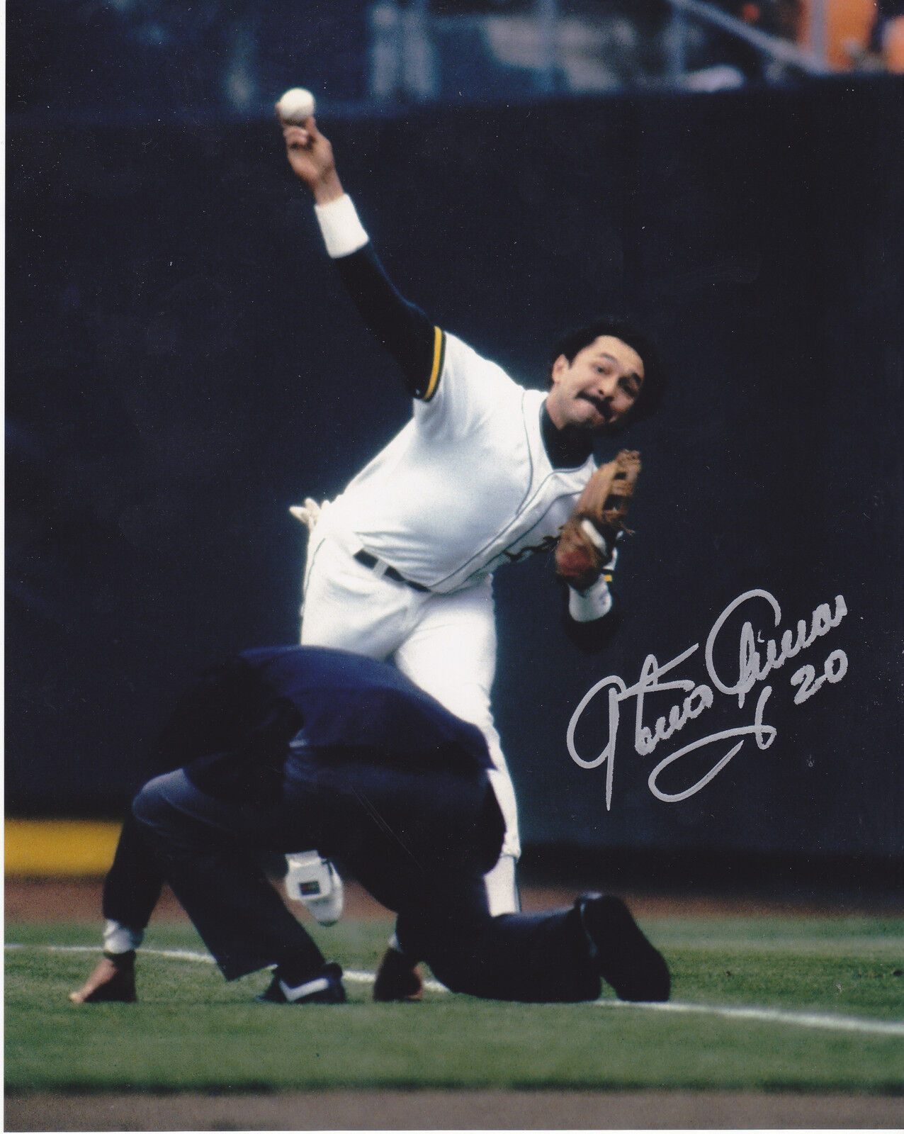 TONY ARMAS OAKLAND A'S ACTION SIGNED 8x10