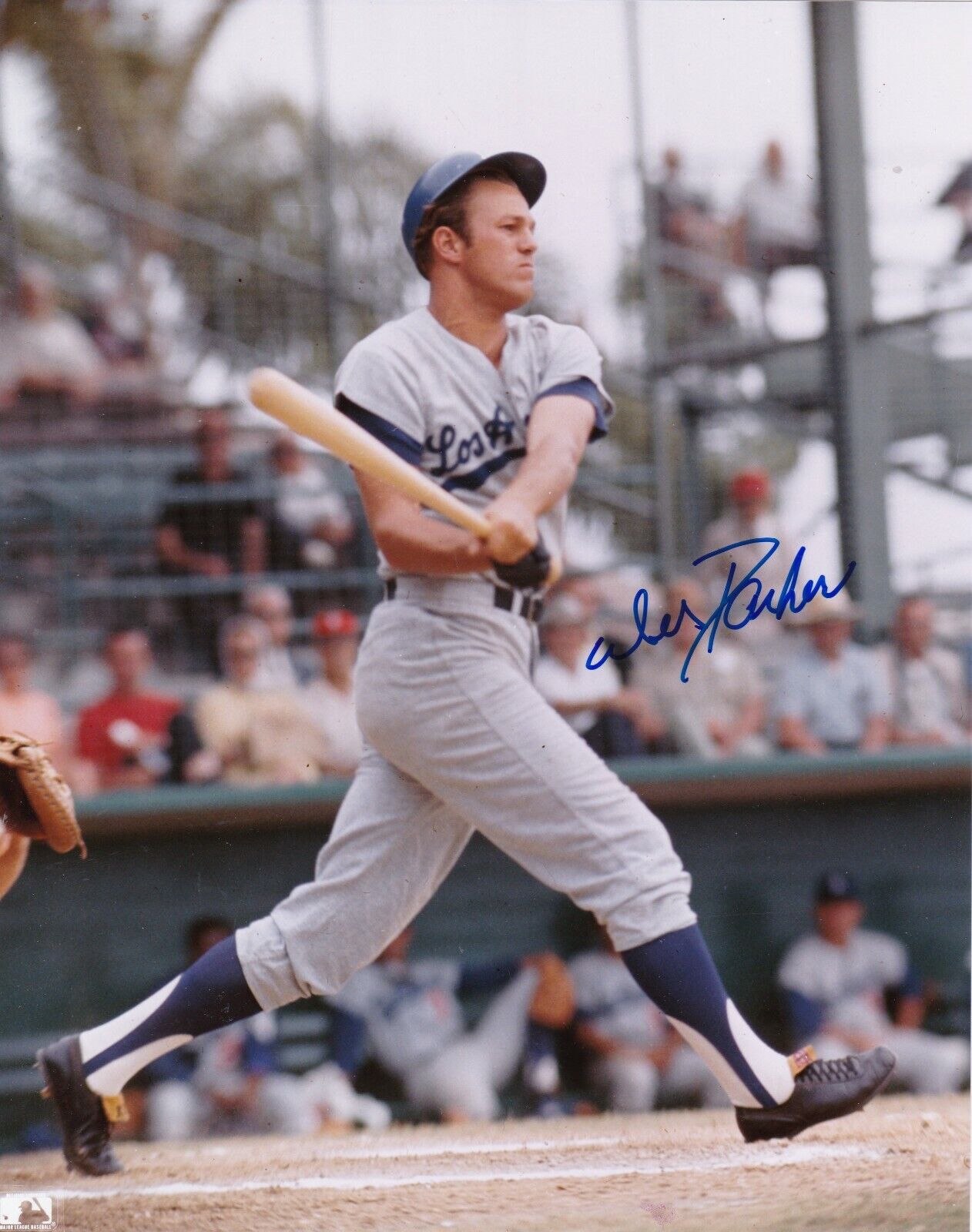 WES PARKER LOS ANGELES DODGERS ACTION SIGNED 8x10