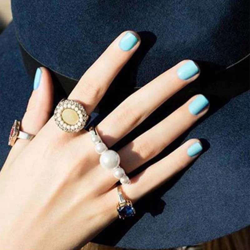 24pcs Wholesales Fake Nails For Women Light Color Solid Color Short Nail Tips Fingernail DIY Nail Art False Nails with Glue-Nail Inspo