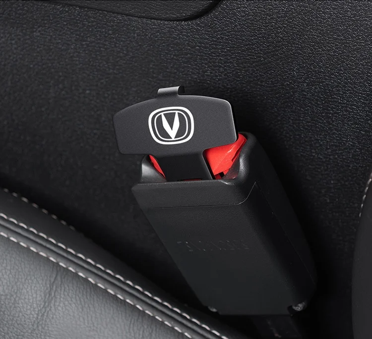 Car seat belt extender