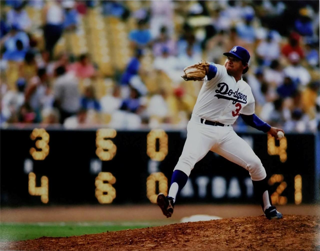 Fernando Valenzuela Photo Poster paintinggraph 11x14 Photo Poster painting Los Angeles Dodgers 3