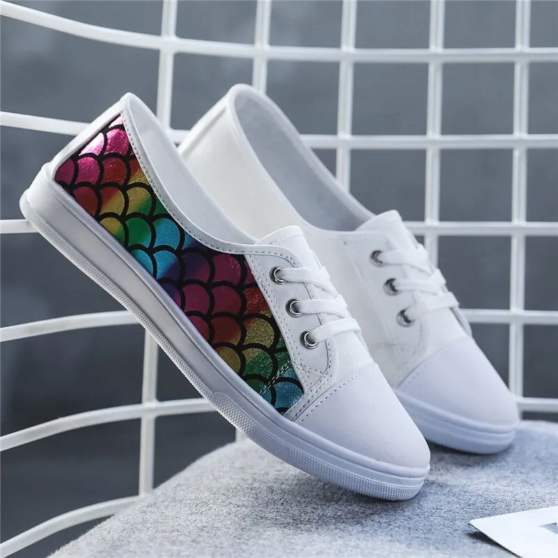 Canvas Shoes Women Vulcanized Shoes Fashion Heart-shaped Flat Sneakers Ladies Lace-up Casual Shoes Breathable Walking Flat Shoes