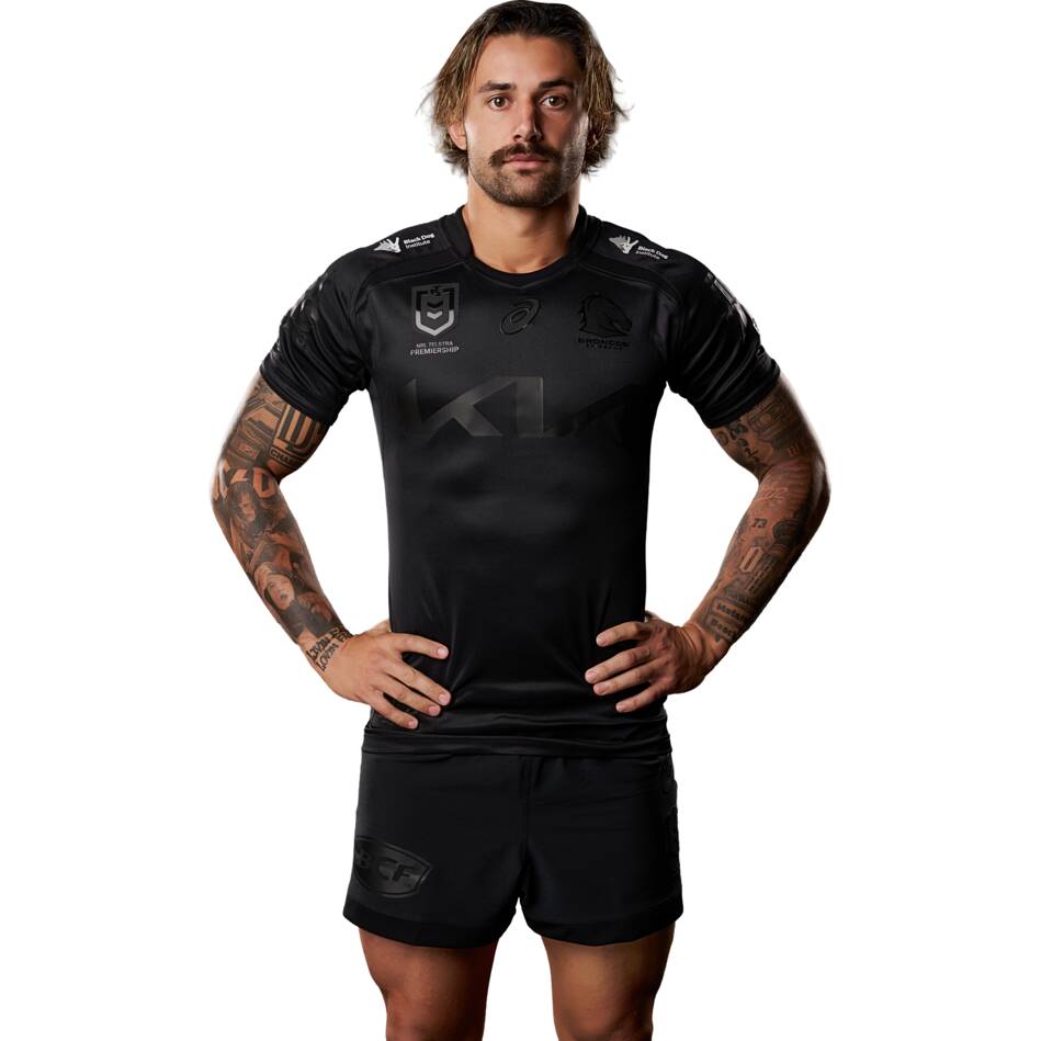 【海外Ｌサイズ】NRL ブリスベン・ブロンコス 2025 ブラックジャージ Brisbane Broncos rugby shirt black 2025 Adult/ Kids 25.50 (UK)
