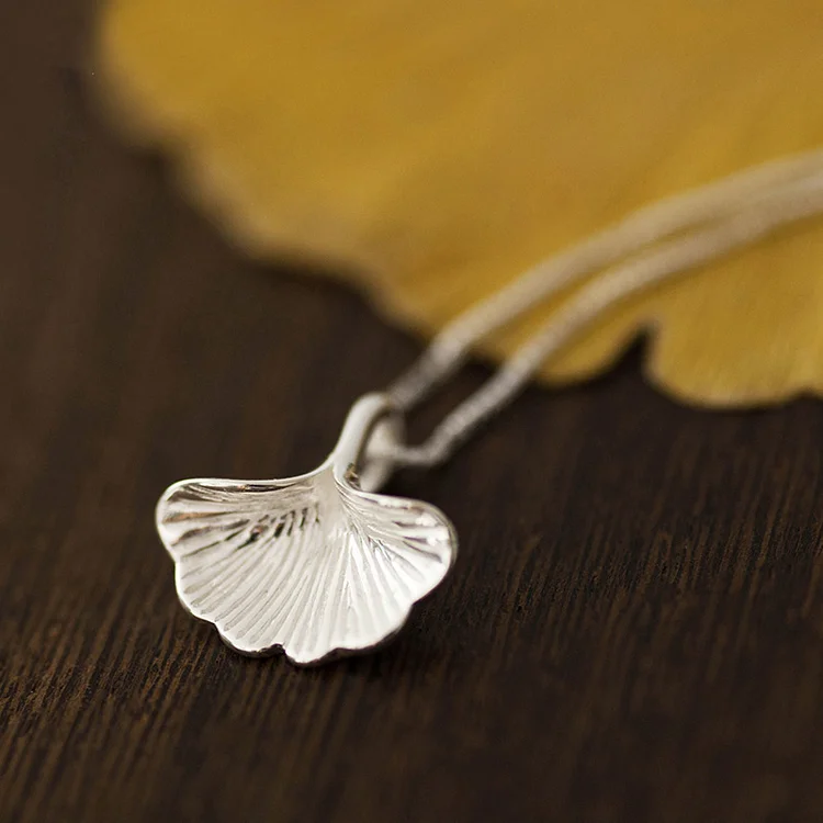 Ginkgo Leaf Pendant 925 Sterling Silver Necklace - Modakawa Modakawa