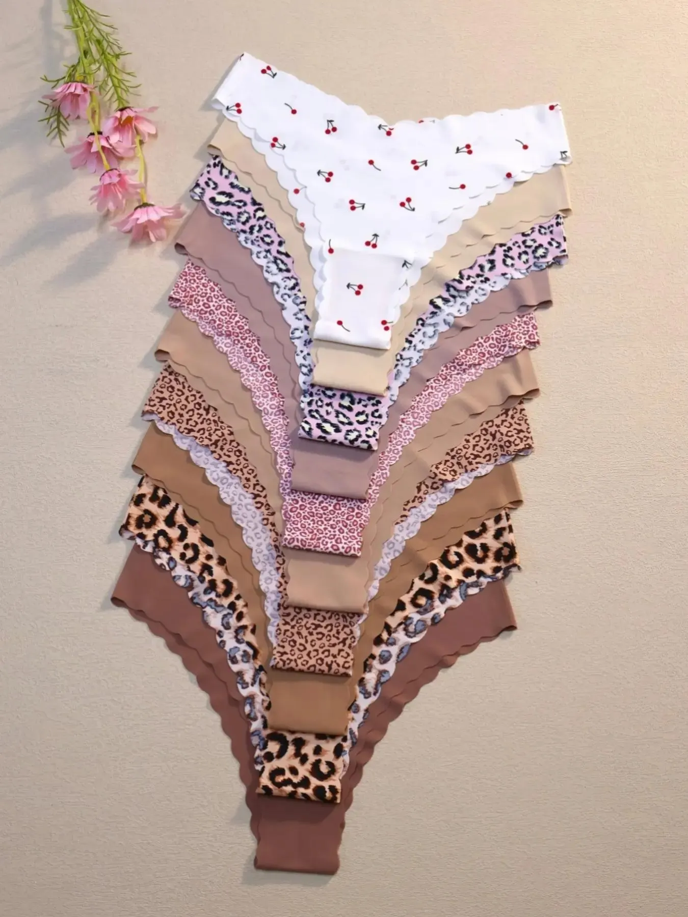 Women's Leopard Print Triangle Briefs, Fashion Breathable Underwear, Seamless Comfortable Breathable Underwear, Bohemian Style, All Seasons, Fitted Casual, Breathable Seamless Panties, Leopard Print Panty Women's Leopard Print Triangle Briefs, Fashion Breathable Underwear, Seamless Comfortable Breathable Underwear, Bohemian Style, All Seasons, Fitted Casual, Breathable Seamless Panties, Leopard Print Panty