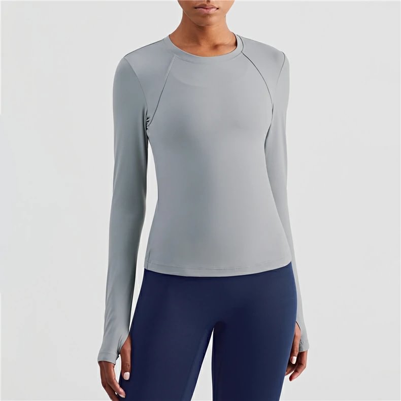 Comfortable long sleeve fitness crop top