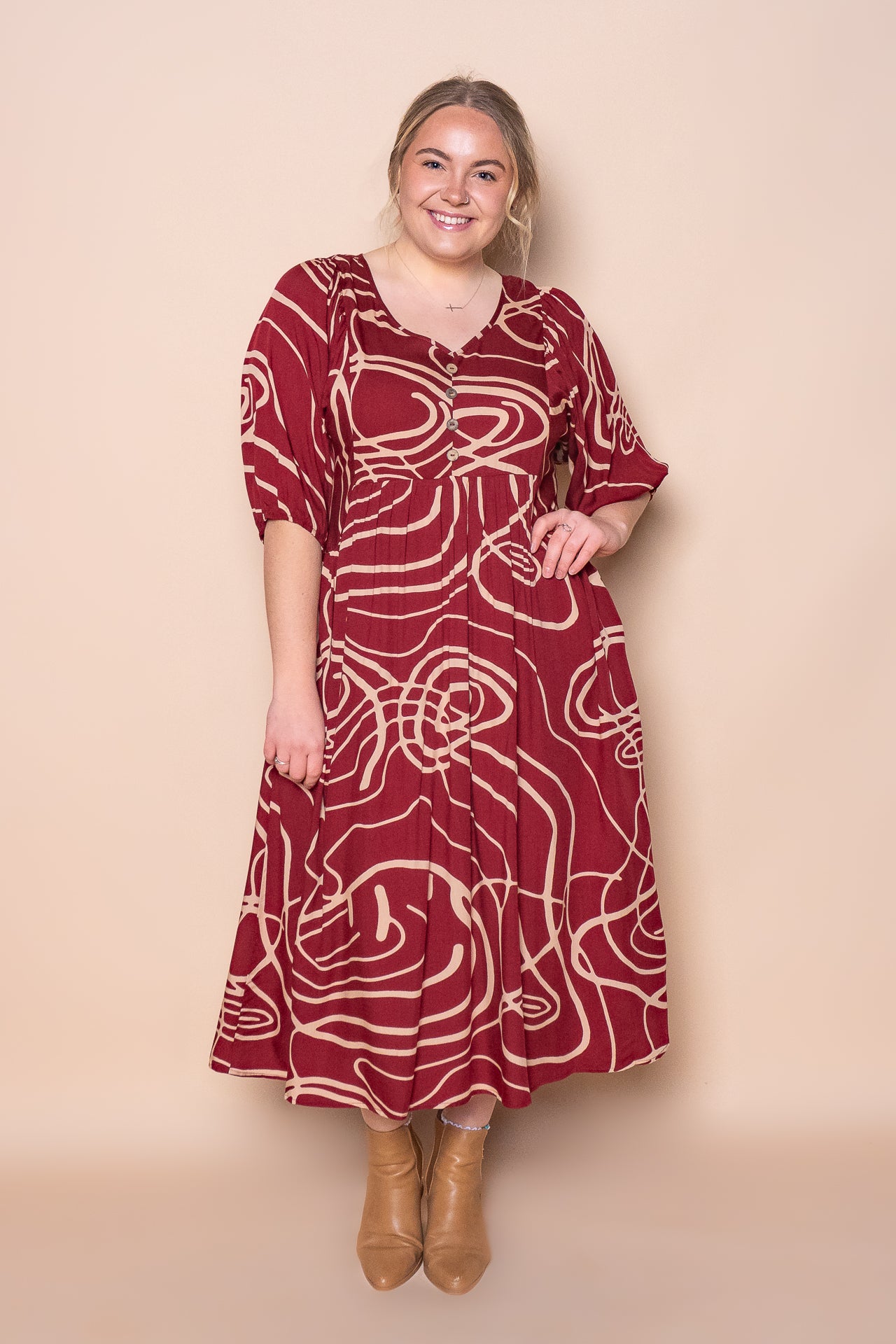 Isimay Midi Dress in Burgundy