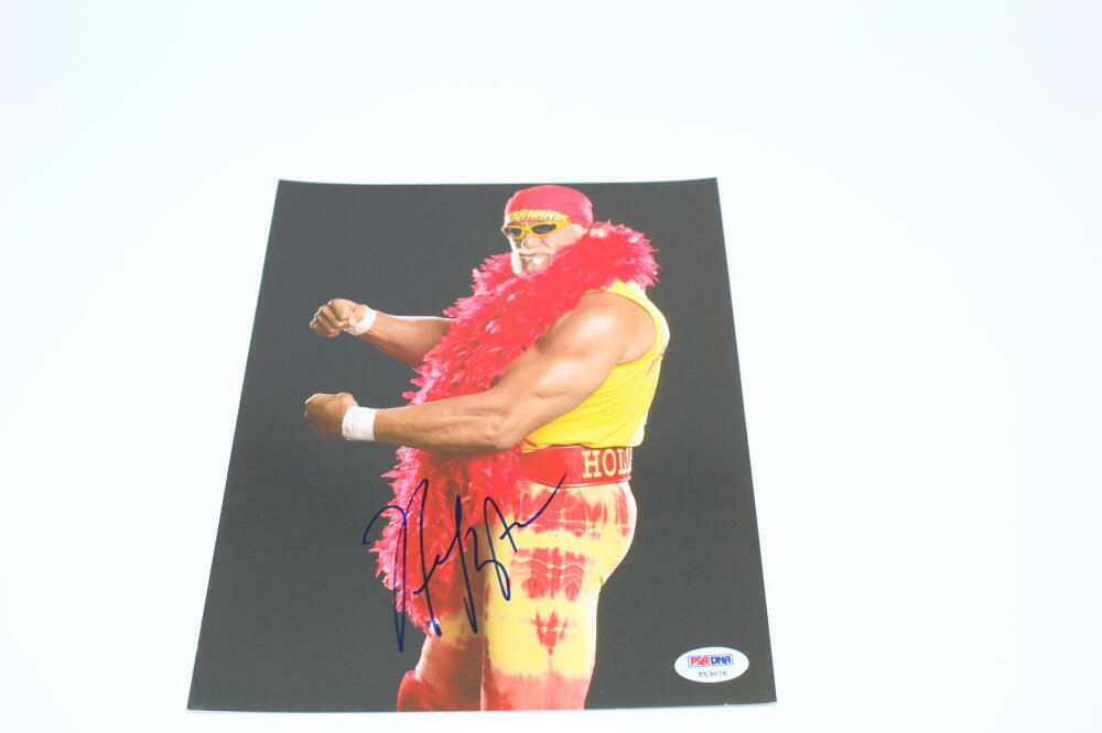 HULK HOGAN SIGNED AUTOGRAPH 8x10 Photo Poster painting - WWF WWE WRESTLING LEGEND HULKAMANIA PSA