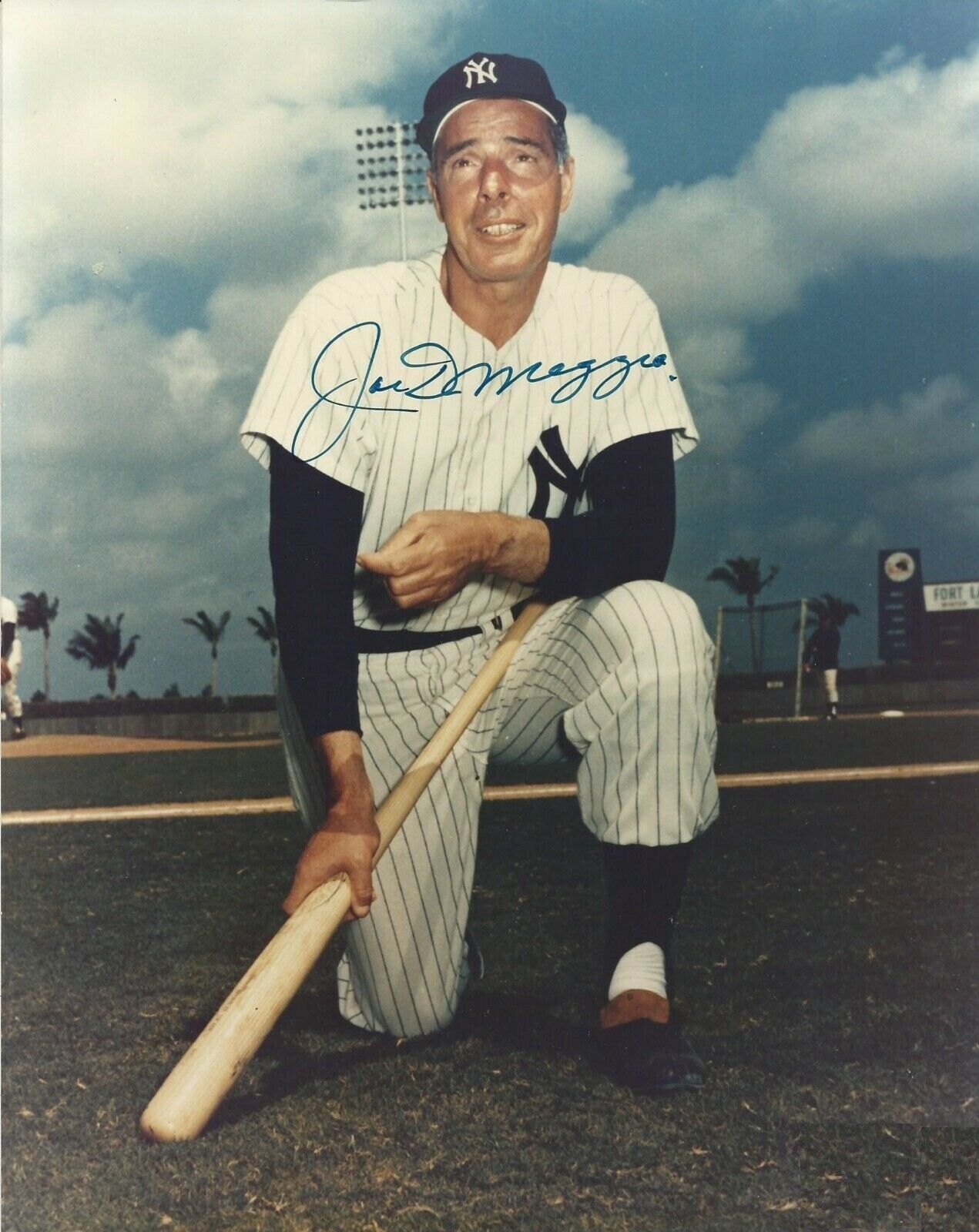 Joe DiMaggio Autographed Signed 8x10 Photo Poster painting ( HOF Yankees ) REPRINT