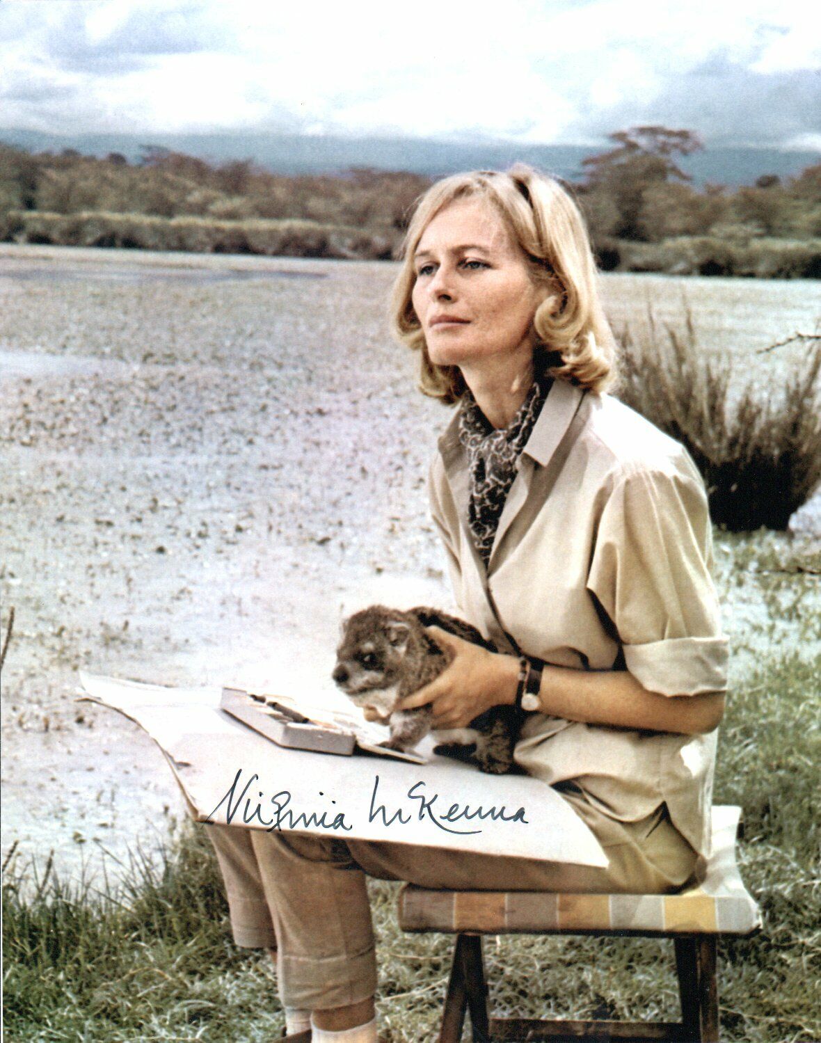 Virginia McKenna Signed 10 by 8 inches Genuine Signature Photo Poster painting