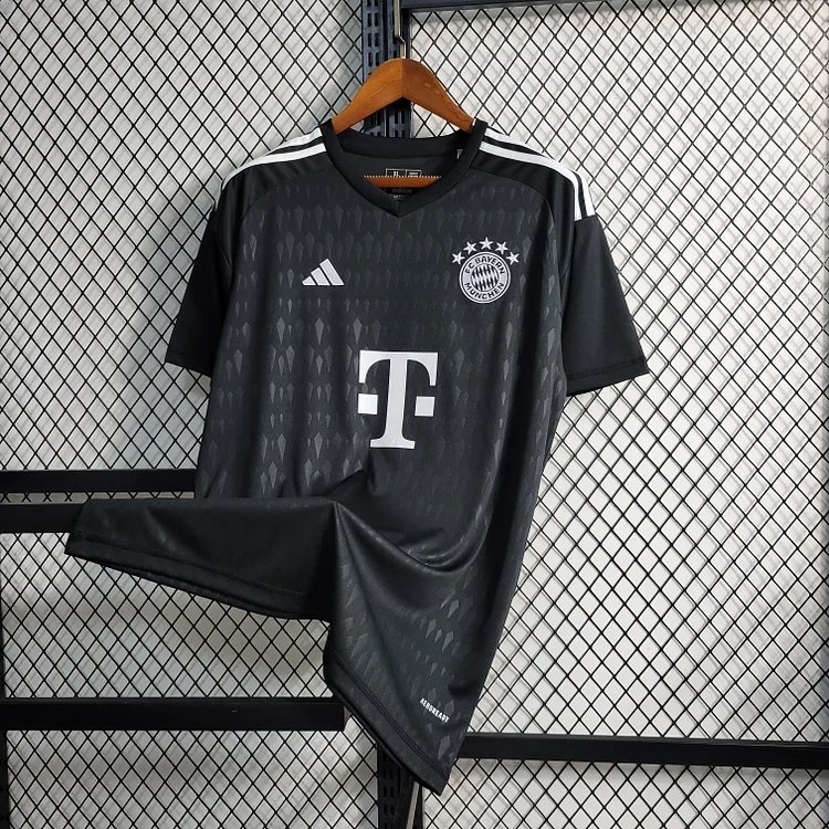 Bayern Munich Manuel Neuer 1 Goalkeeper Shirt 2023-2024 - Black