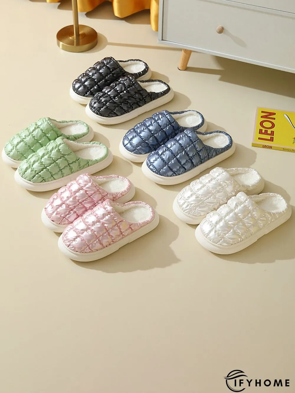 Thermal Lined Quilted Bedroom Slippers | IFYHOME