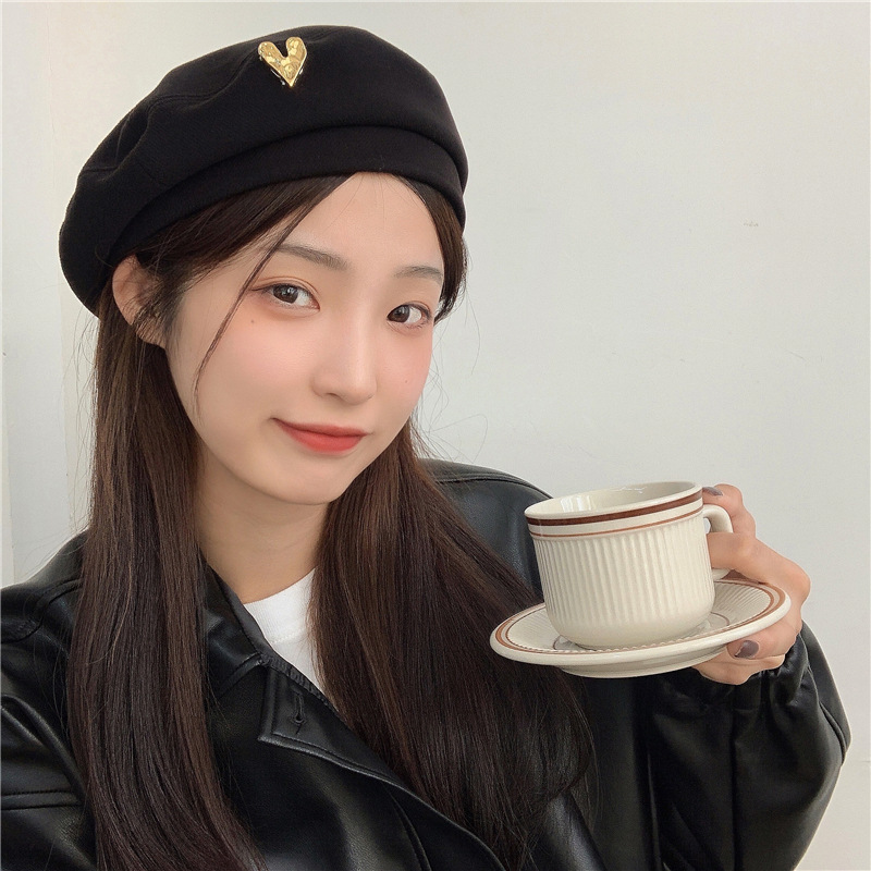 metal-heart-woolen-beret
