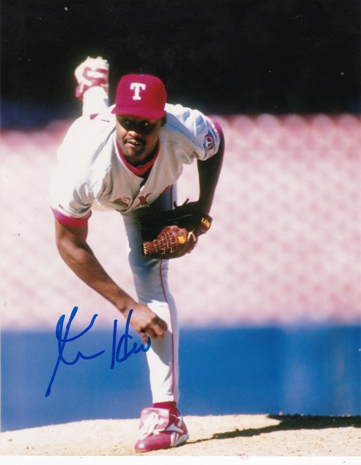 KEN HILL TEXAS RANGERS ACTION SIGNED 8x10