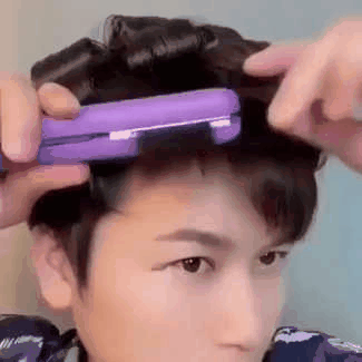 Curling Iron GIF 1