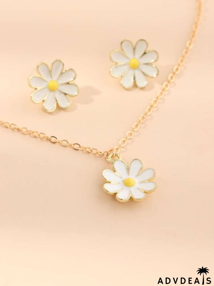 Daisy Charm Necklace & Stud Earrings