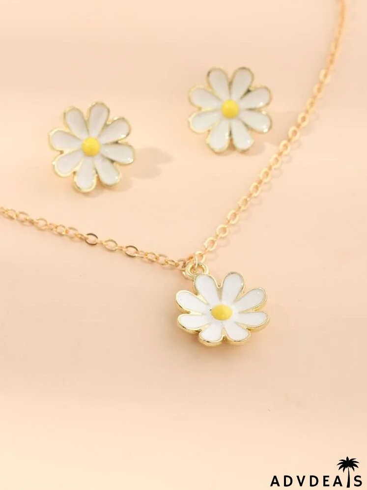 Daisy Charm Necklace & Stud Earrings