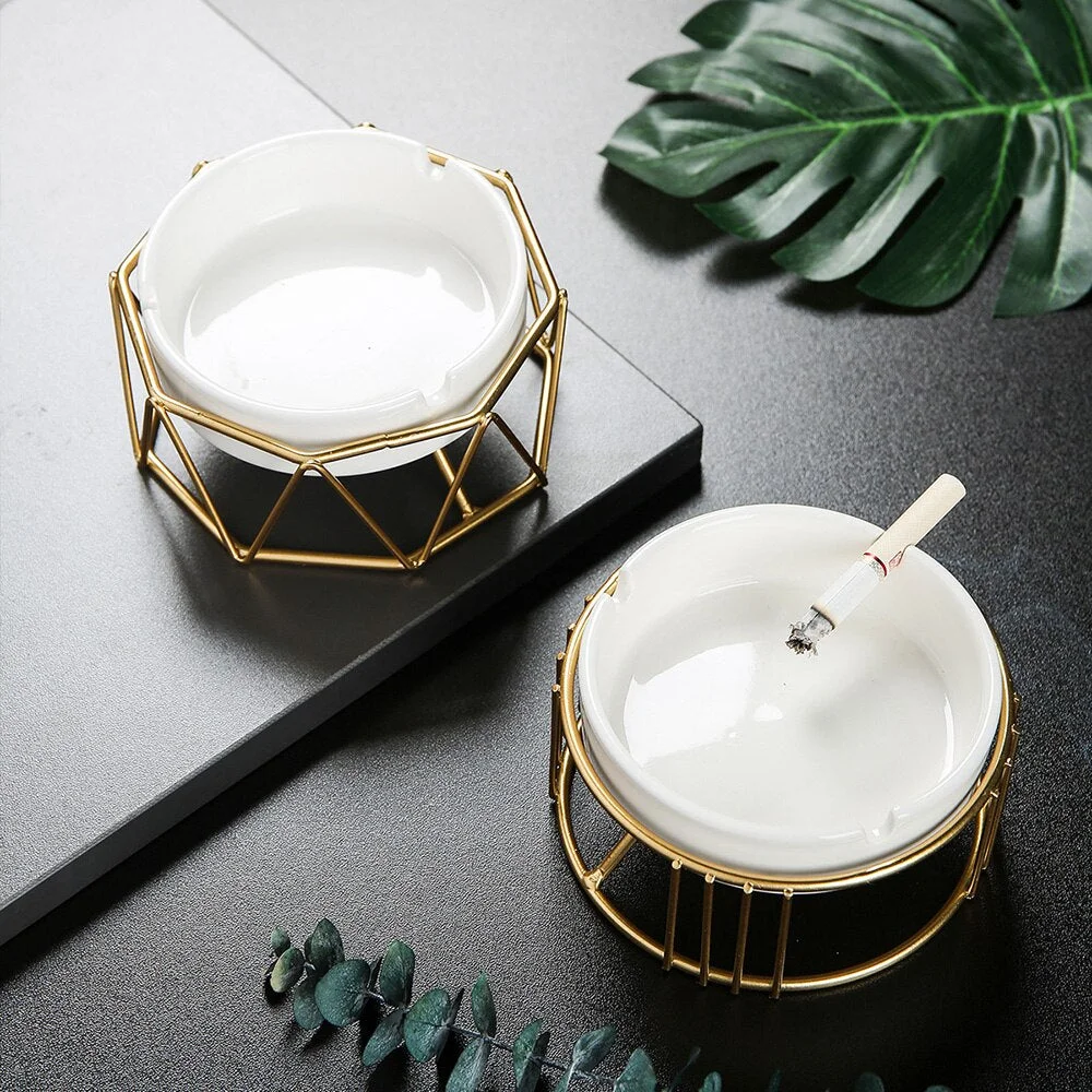 Nordic Iron Ceramic Ashtray Simple Modern Design Living Room Home Decoration Crafts Portable Ashtray Gift for Boyfriend