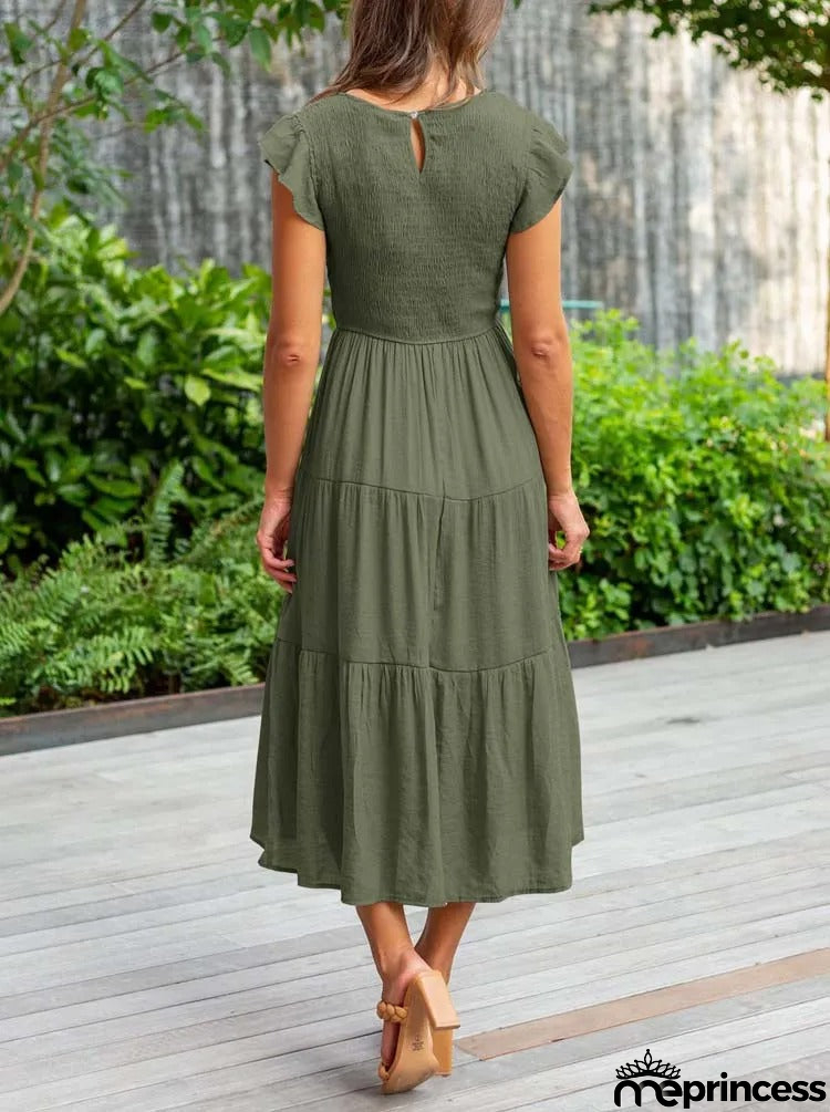 Elegant summer dress: ruffle details, pockets