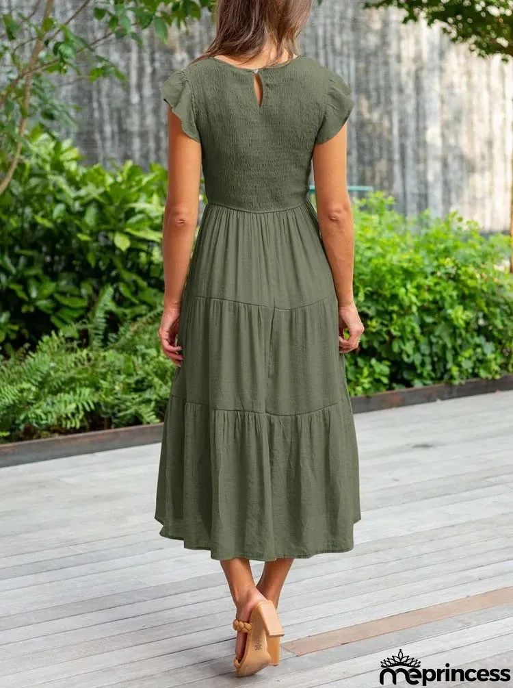 Elegant summer dress: ruffle details, pockets